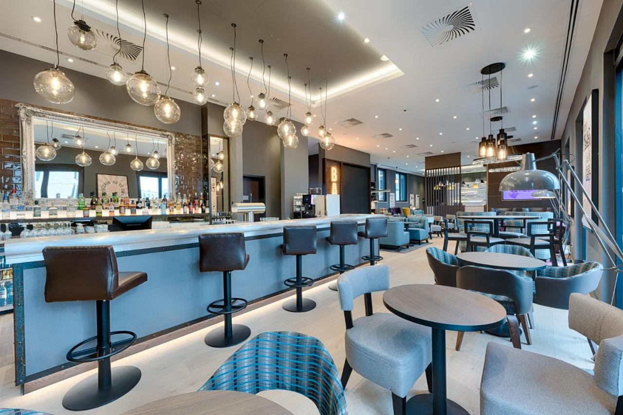 Premier Inn Regensburg City Centre Экстерьер фото